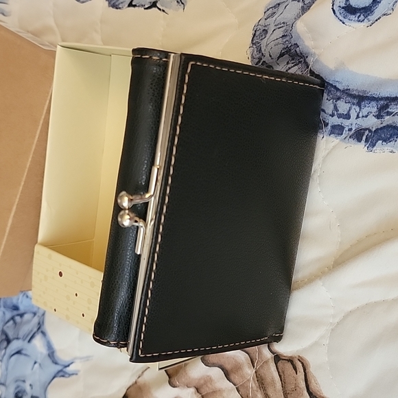 Buxton wallet - Picture 2 of 7